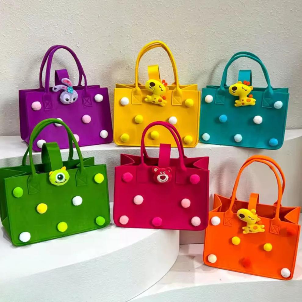 Pom Pom Felt Bag
